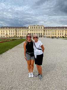 Schönbrunn palace in vienna austria 