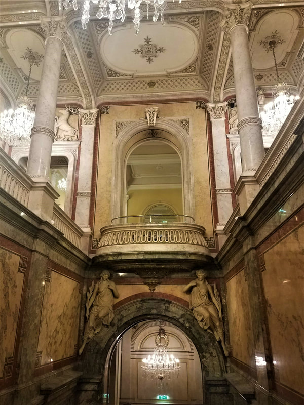 Hotel Imperial Hallway